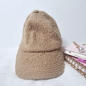 NWT Gap Boucle Wool Hap One Size